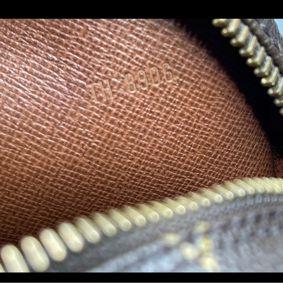 Authentic Louis Vuitton Marly Dragonne Bag - Picture 7 of 12